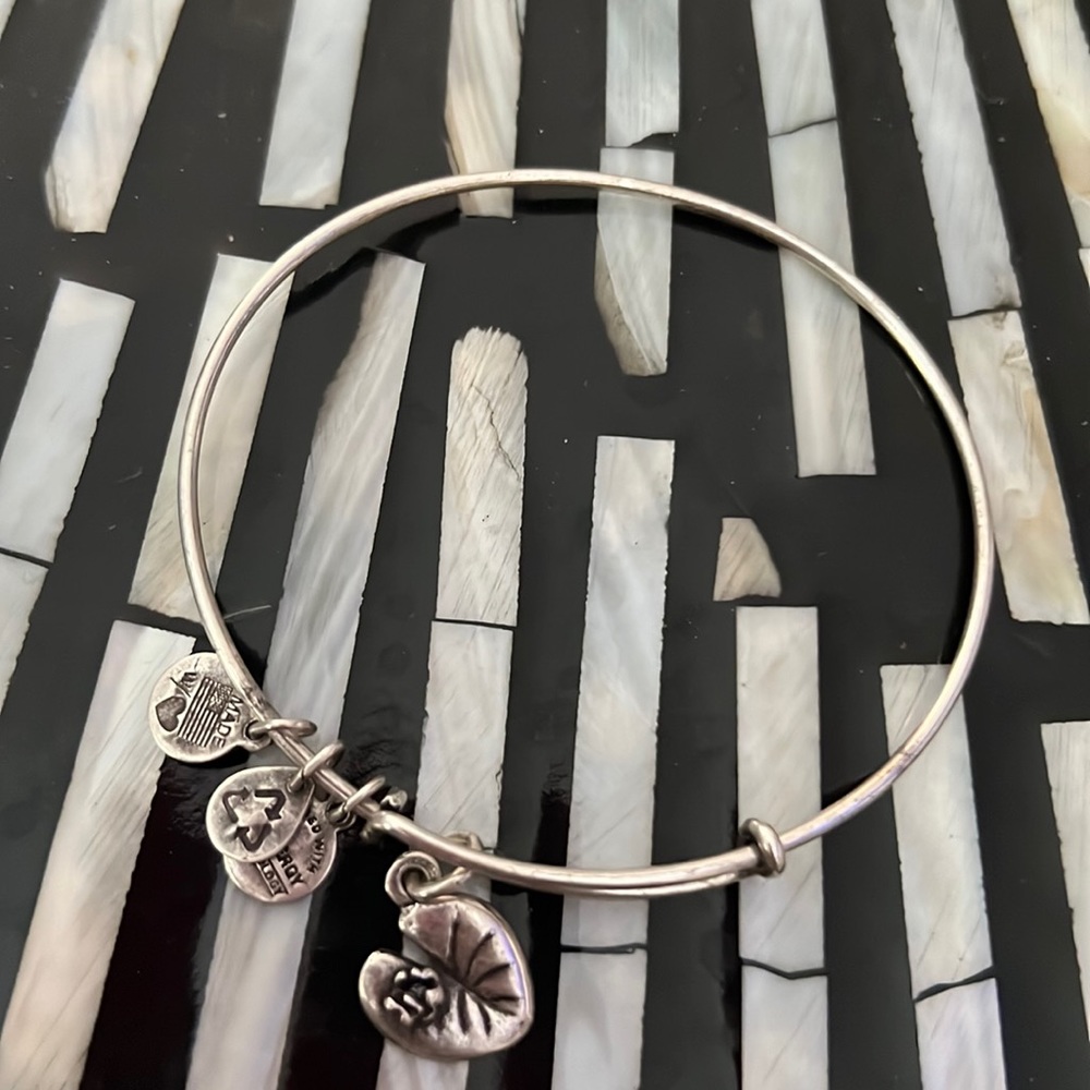 Lily Pad Bracelet